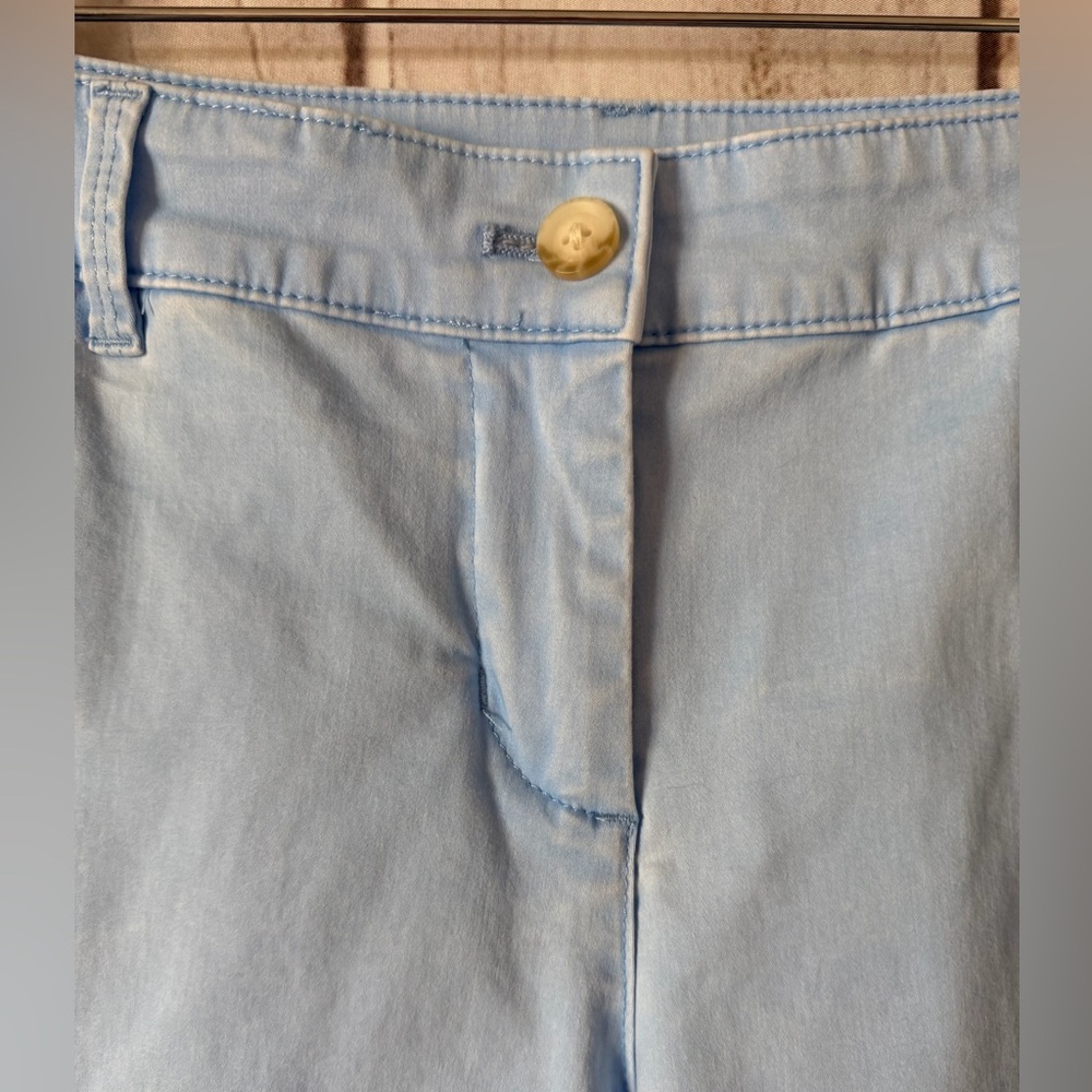 Tommy Bahama Women's Light Blue 5-Inch Chino Shorts Size 10 - Picture 6 of 7